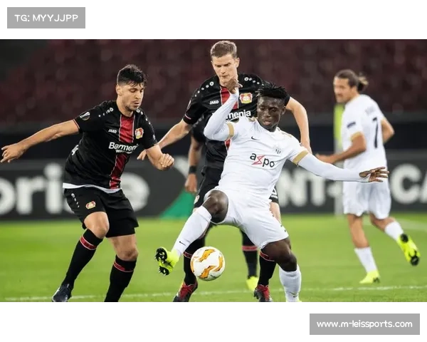 奥格斯堡1-1柏林联合，保级队互交白卷